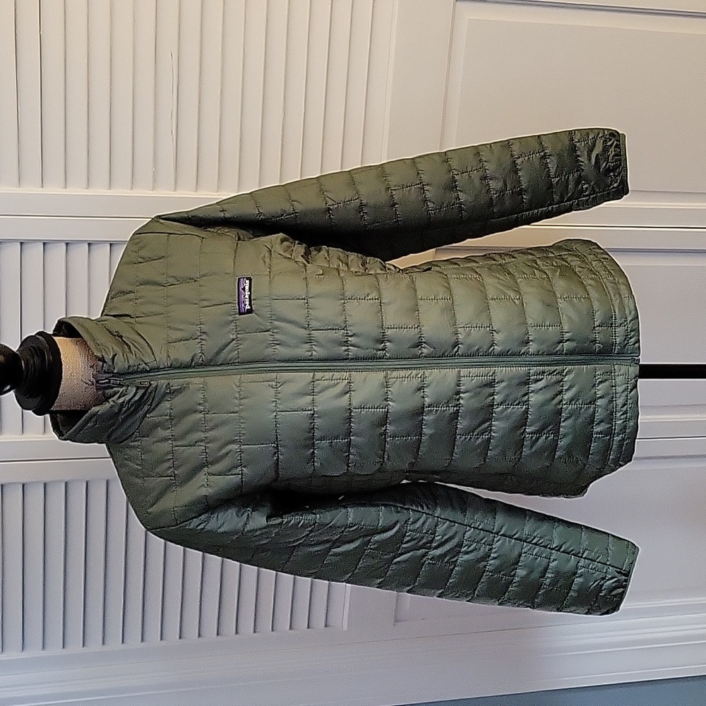 Patagonia Nano Puff Jacket - L NWT